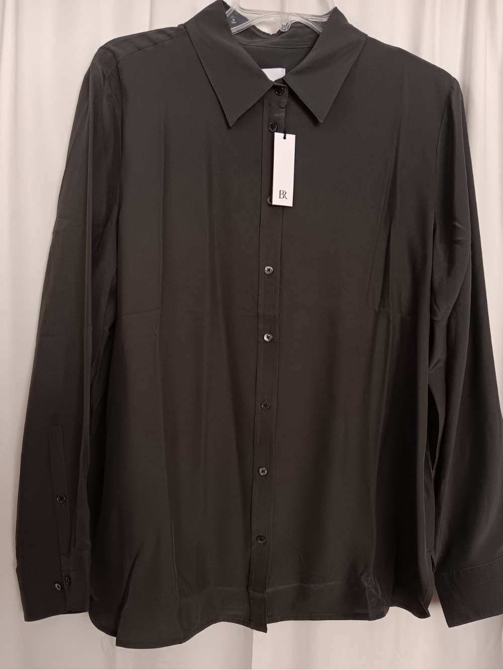 Banana Republic 100% Silk Shirt Long Sleeve Collared Olive